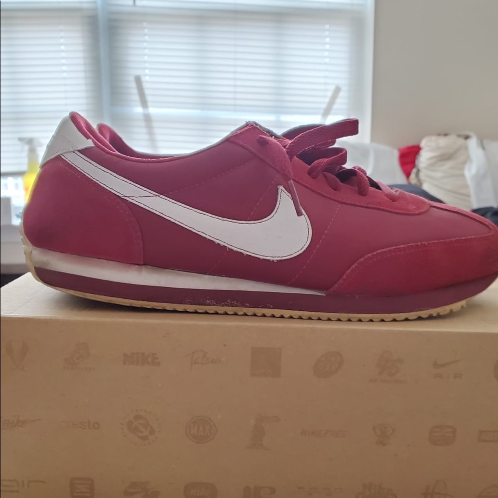 Size 11 Nike Oceania